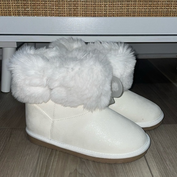 Gymboree White Glitter boots Size 2 - Picture 3 of 12
